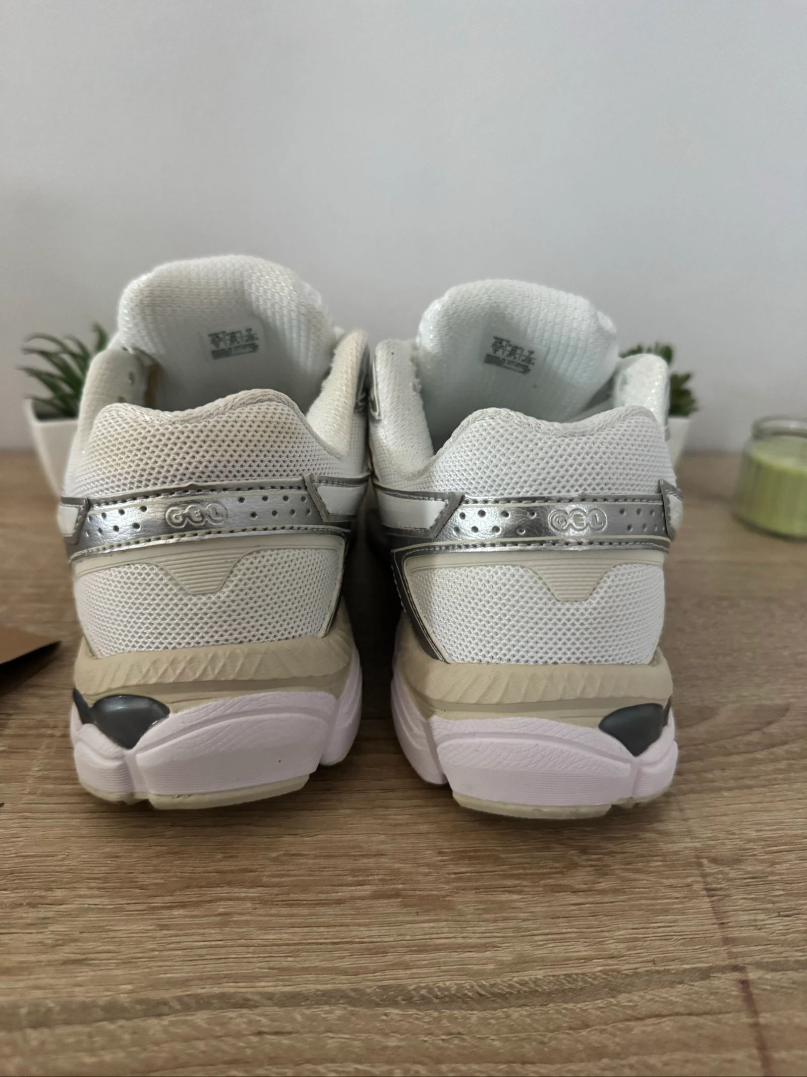 Asics Gel Cumulus - White/Gray/Beige - 39 – photo 5